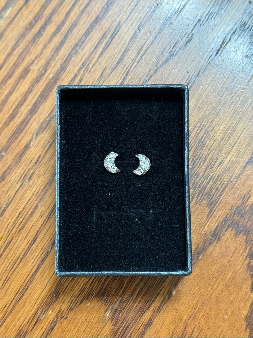 Vintage 90s Silver Tone Crescent Moon Crystal Stud Earrings